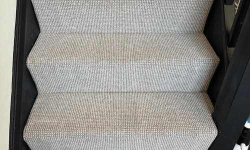 Carpet cleaning grain