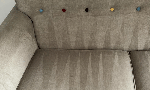 Sofa cleaning in battle